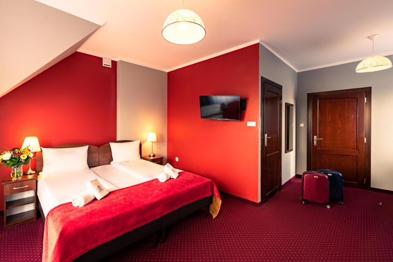 Hotel Kasztelan Dobczyce Exterior foto