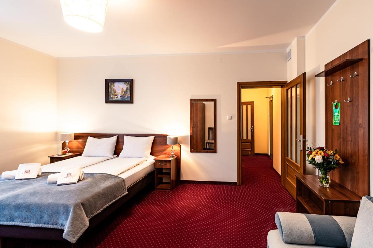 Hotel Kasztelan Dobczyce Exterior foto